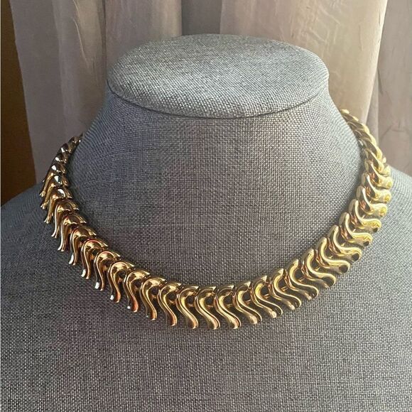 𝅺Retro 1950s gold tone link choker necklace - Picture 1 of 6